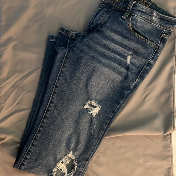 Buckle Black Women’s Jeans - Picture 3 of 5